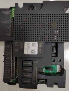 Ремонт автоматики для ворот, шлагбаумов Nice MC800 MCA5